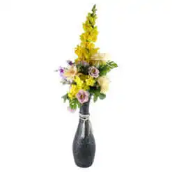Aranjament floral cu trandafiri