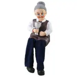 Figurina Batran din rasina cu picioare textil 17 CM