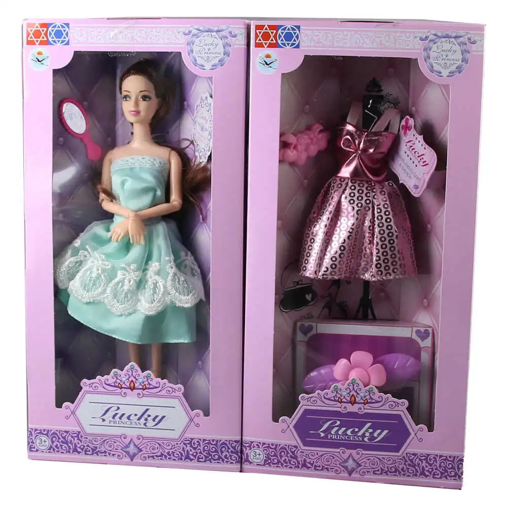 Papusa cu accesorii Lucky 3+
