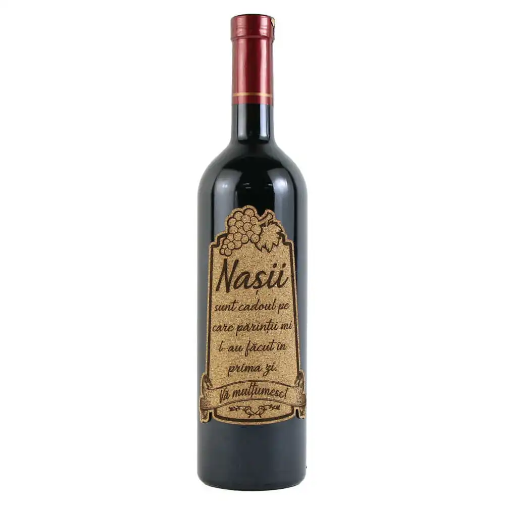 Vin rosu 750 ml "Nasii sunt cadoul..." cu eticheta personalizata din pluta