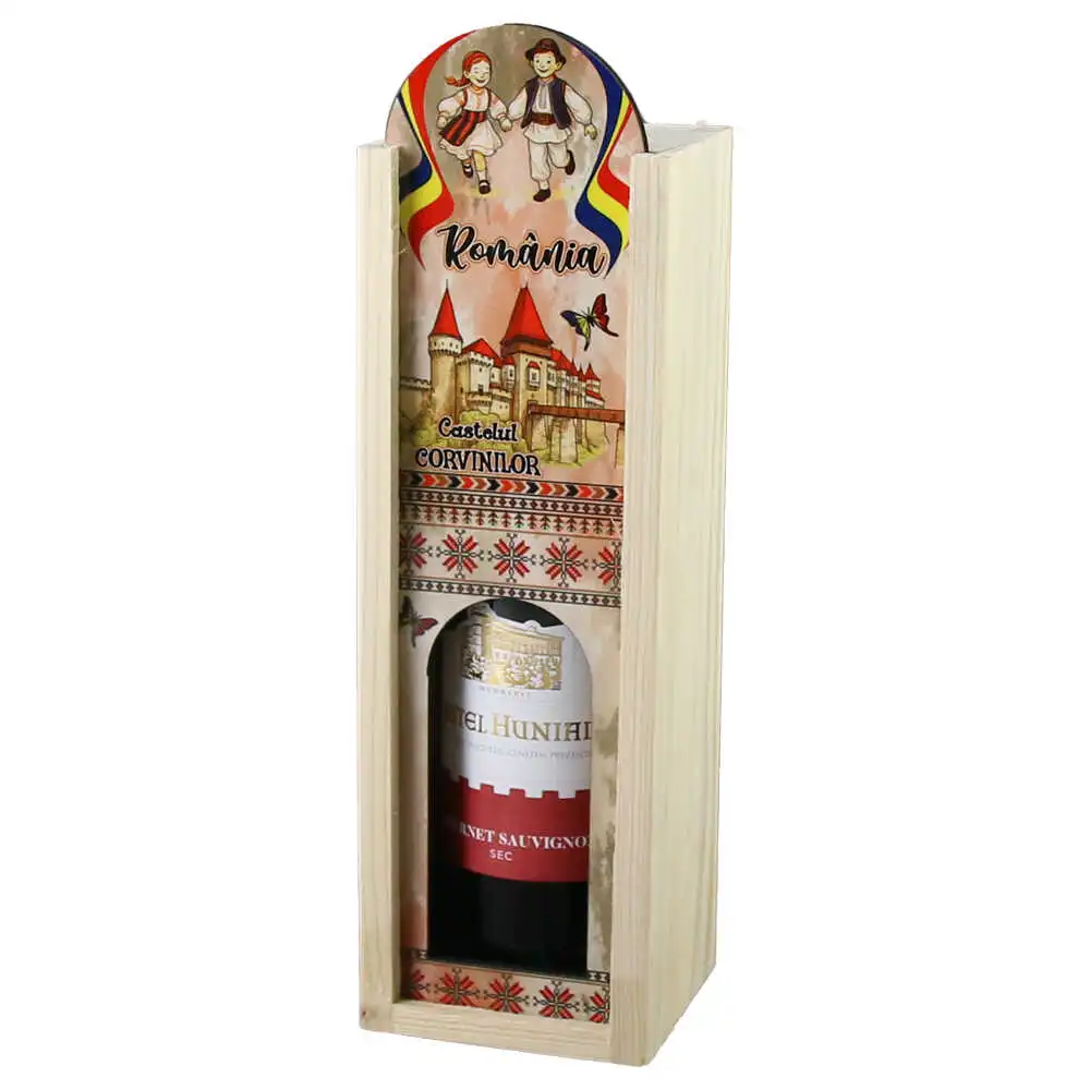 Cutie din lemn Castelul Corvinilor cu sticla de vin 187 ml