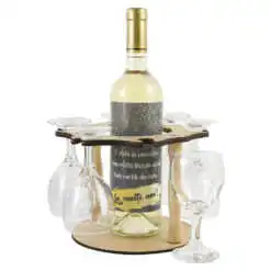 Suport lemn cu o sticla de vin si 6 pahare  "La multi ani!"