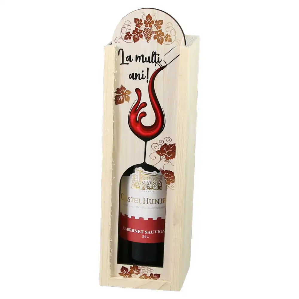 Cutie din lemn cu sticla de vin 187 ml "La multi ani!" 7 x 24 cm Cutie din lemn cu sticla de vin 187 ml "La multi ani!" 7 x 24 cm
