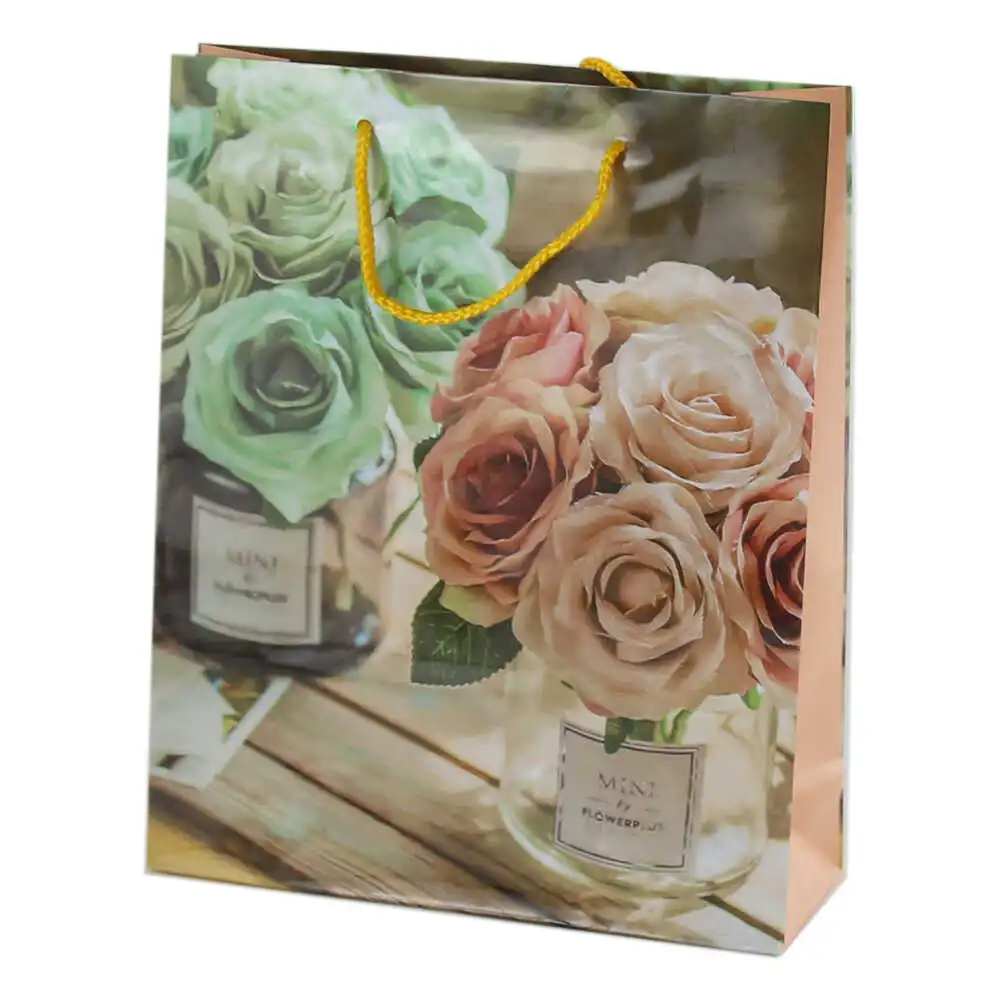 Punga cadou din hartie laminata 16x32 CM Punga cadou din hartie laminata 16x32 CM