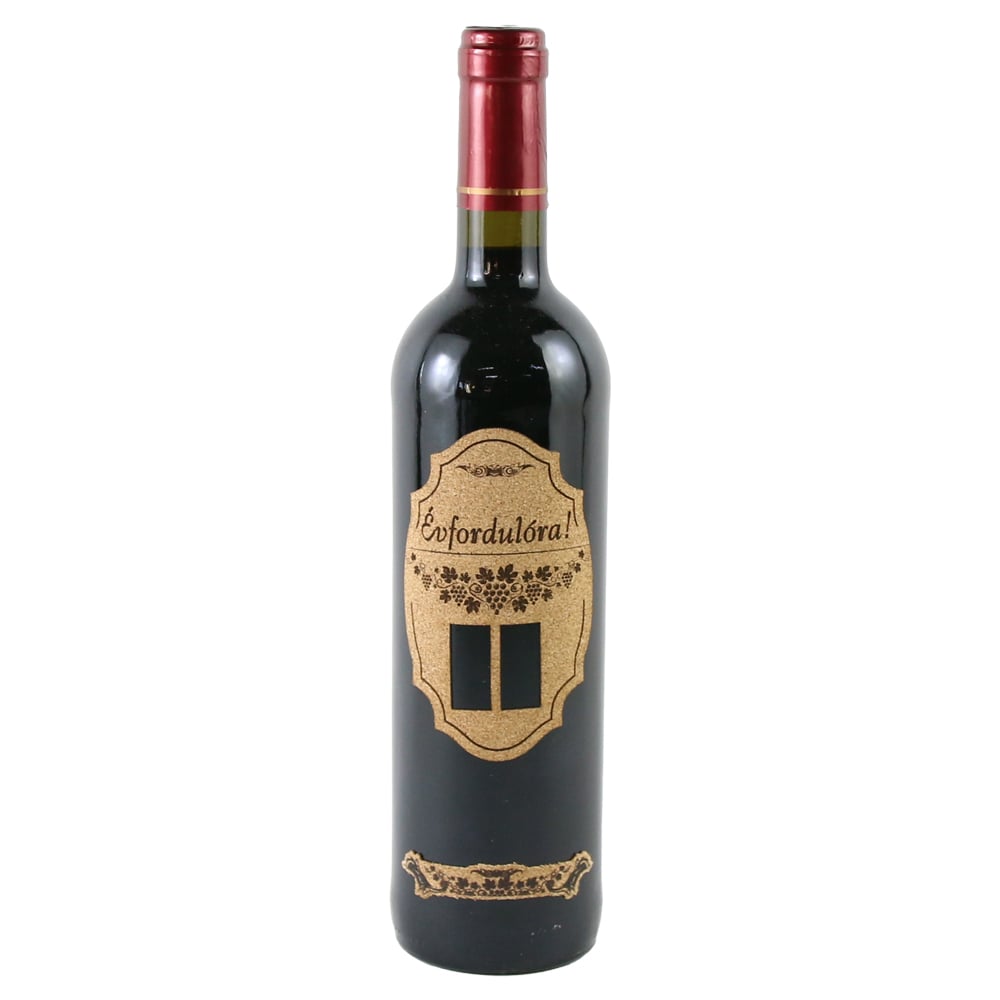 Vin rosu 750 ml "Evfordulora!" Vin rosu 750 ml "Evfordulora!"