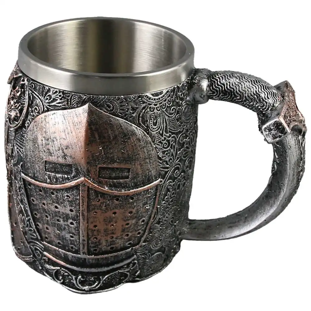 Cana din metal si rasina Cavaler 9x12 CM Cana din metal si rasina Cavaler 9x12 CM