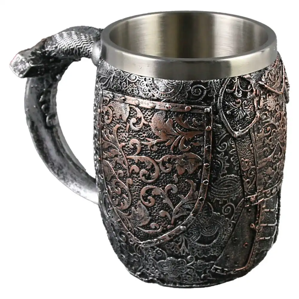 Cana din metal si rasina Cavaler 9x12 CM Cana din metal si rasina Cavaler 9x12 CM