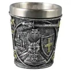 Pahar shot din metal si rasina Cavaler 5x6 CM