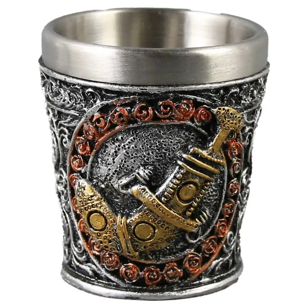 Pahar shot din metal si rasina Cavaler 5x6 CM Pahar shot din metal si rasina Cavaler 5x6 CM