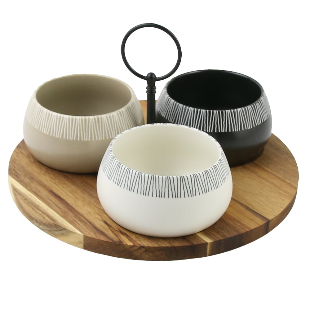 Set 3 boluri pe suport bambus 22 CM Set 3 boluri pe suport bambus 22 CM