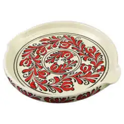 pictata cu motive traditionale