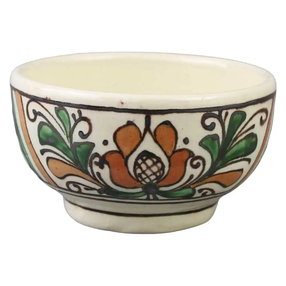 pictata cu motive traditionale pictata cu motive traditionale