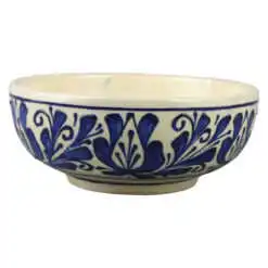 pictata cu motive traditionale