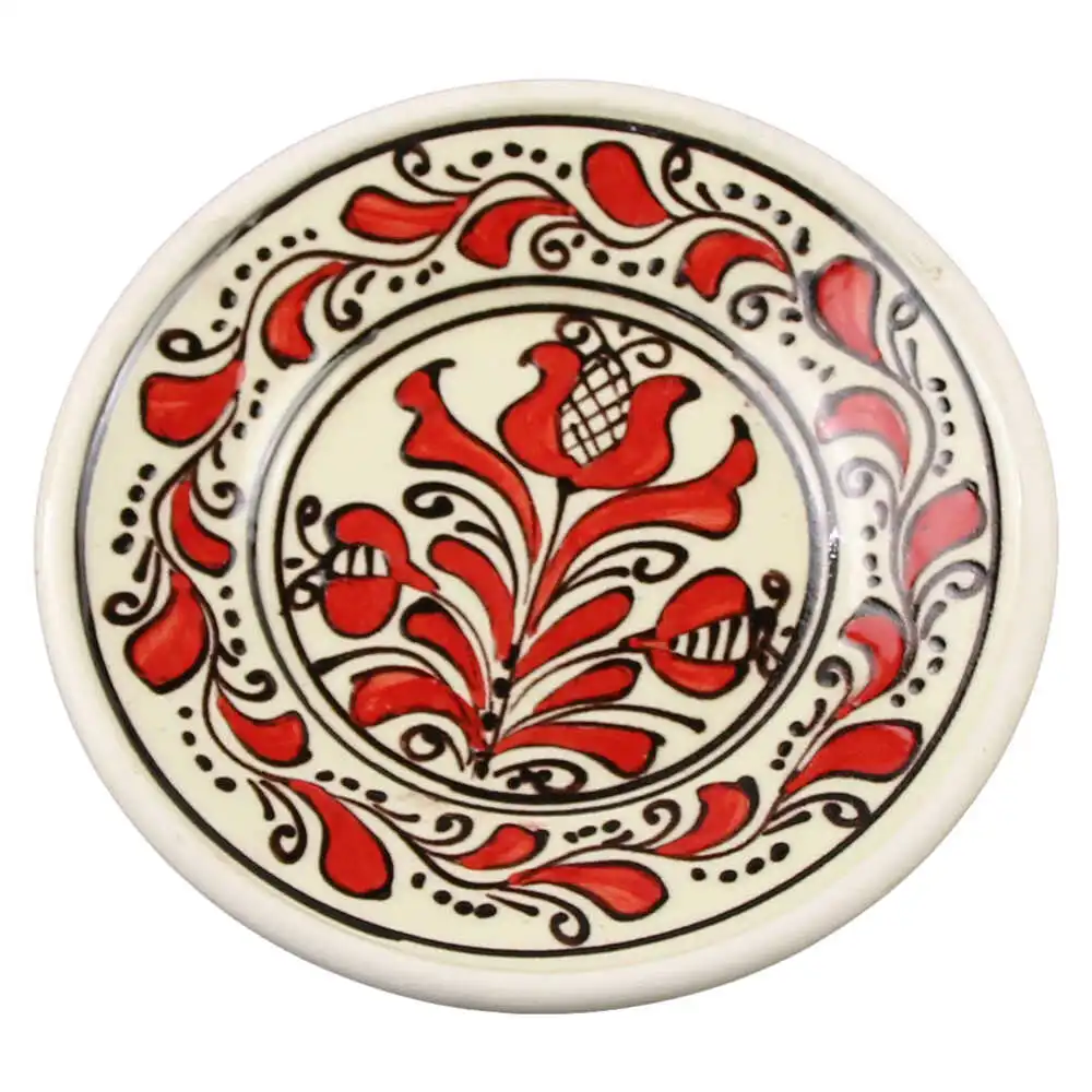 pictata cu motive traditionale pictata cu motive traditionale