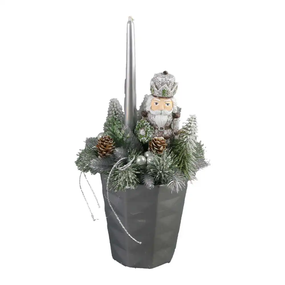 Aranjament Craciun cu figurina Spargator de nuci Aranjament Craciun cu figurina Spargator de nuci