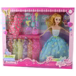 Papusa cu accesorii. 3+