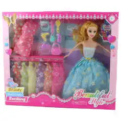 Papusa cu accesorii. 3+