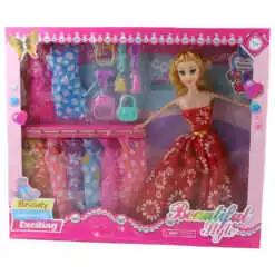 Papusa cu accesorii. 3+