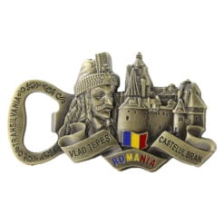 Magnet de frigider metalic cu deschizator de sticle 9 x 5 cm