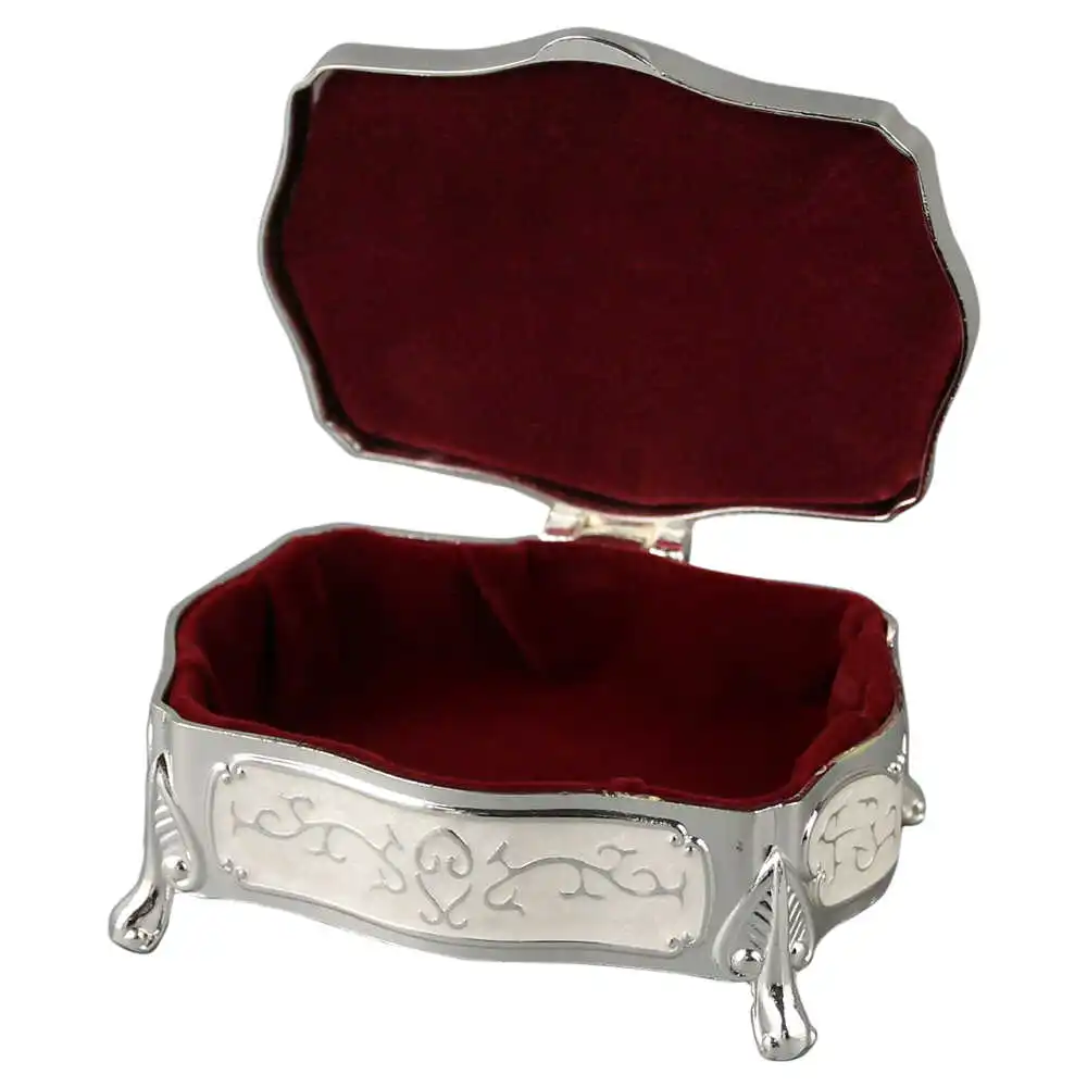 Caseta eleganta metalica pentru bijuterii 8.5x6.5 cm Caseta eleganta metalica pentru bijuterii 8.5x6.5 cm