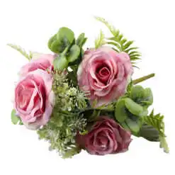 Buchet artificial cu trandafiri si verdeata