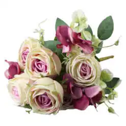 Buchet artificial cu trandafiri