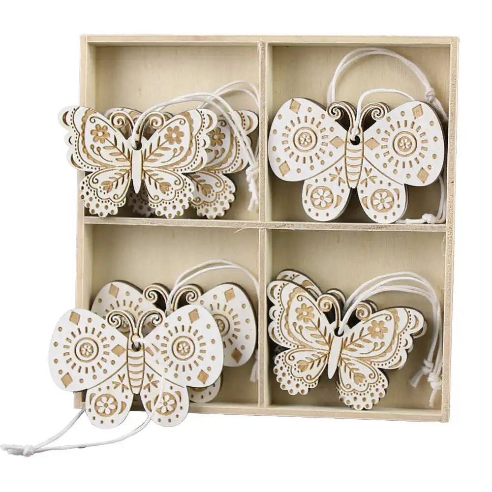 Set 8 fluturasi din lemn 6 cm Set 8 fluturasi din lemn 6 cm