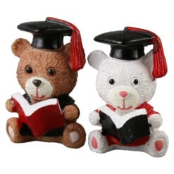 Set 2 ursuleti absolventi din rasina - maro si alb 3 x 4 cm