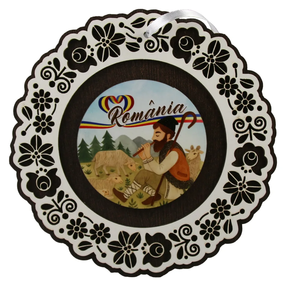 Decoratiune de perete din lemn 18.5 cm "Romania" - Cioban cu oi Decoratiune de perete din lemn 18.5 cm "Romania" - Cioban cu oi