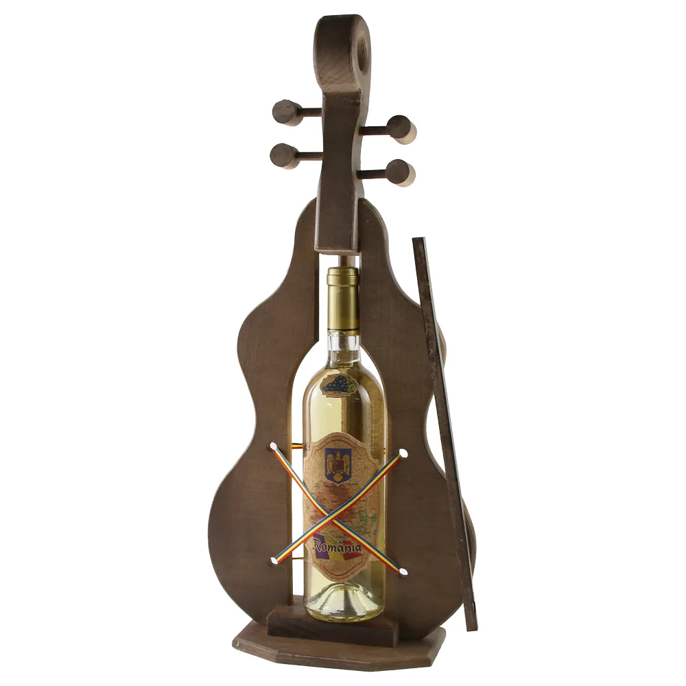 Suport din lemn vioara cu sticla de vin 750 ml "Romania" 56 cm Suport din lemn vioara cu sticla de vin 750 ml "Romania" 56 cm