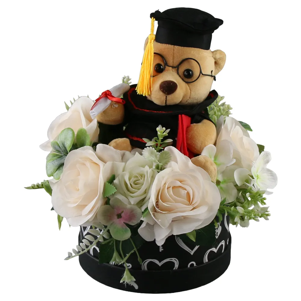 Aranjament floral pentru absolvire cu ursulet 28 cm