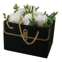 Aranjament floral in gentuta 15 x 14 cm