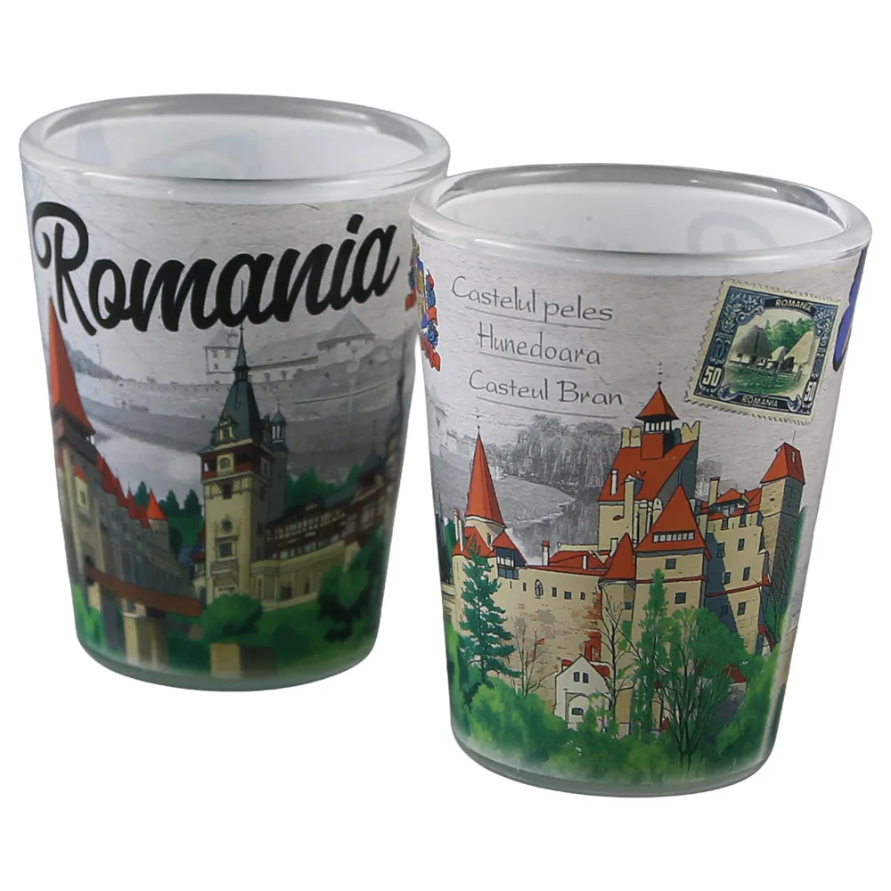 Set 2 pahare tarie din sticla "Romania" Castelul Peles / Hunedoara / Bran Set 2 pahare tarie din sticla "Romania" Castelul Peles / Hunedoara / Bran