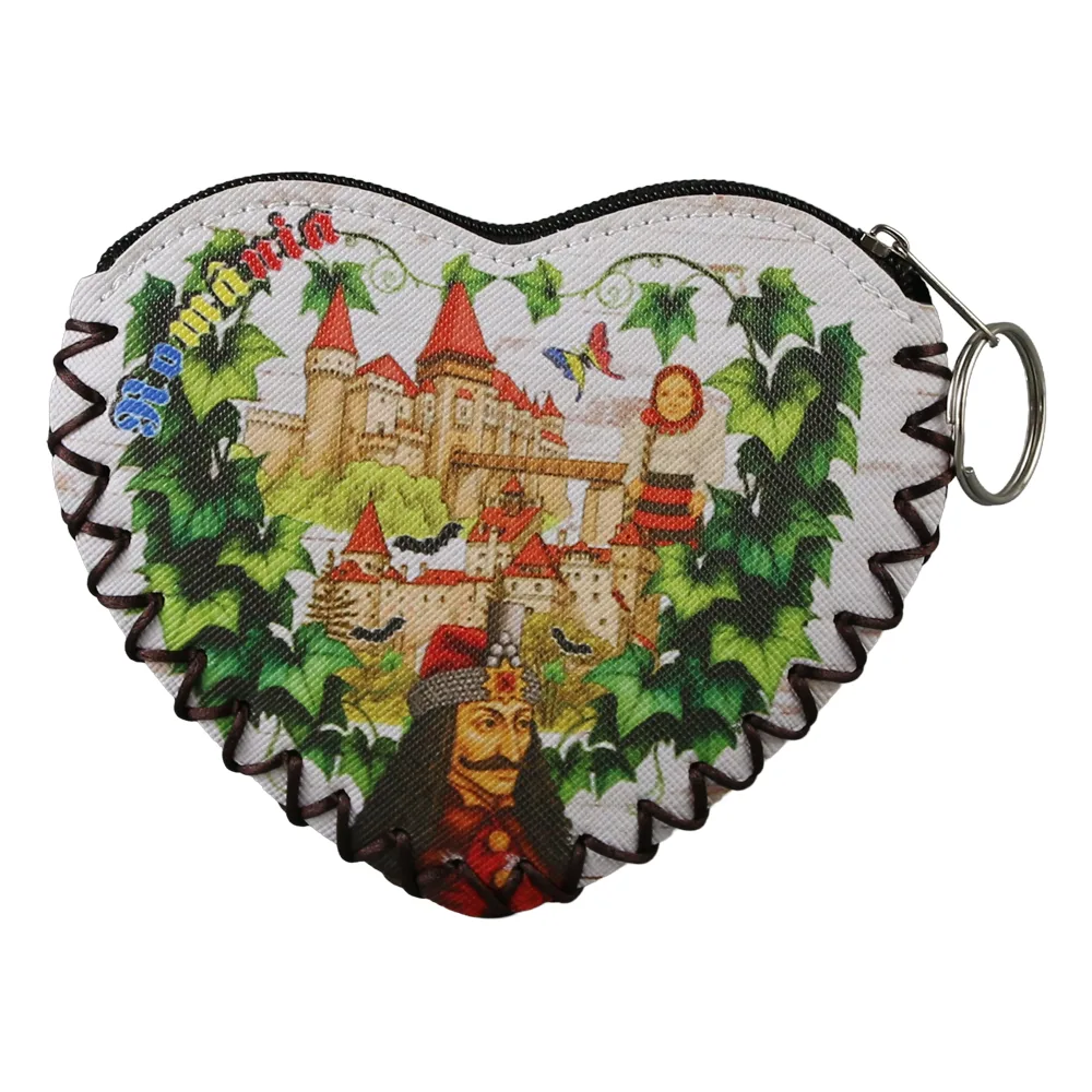 Breloc tip portchei suvenir Romania 12 x 10 cm Castelul Bran cu iedera Breloc tip portchei suvenir Romania 12 x 10 cm Castelul Bran cu iedera