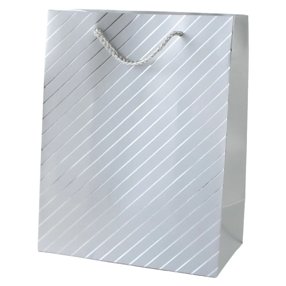 Punga cadou din hartie 18 x 23 cm cu decor dungi argintii / aurii