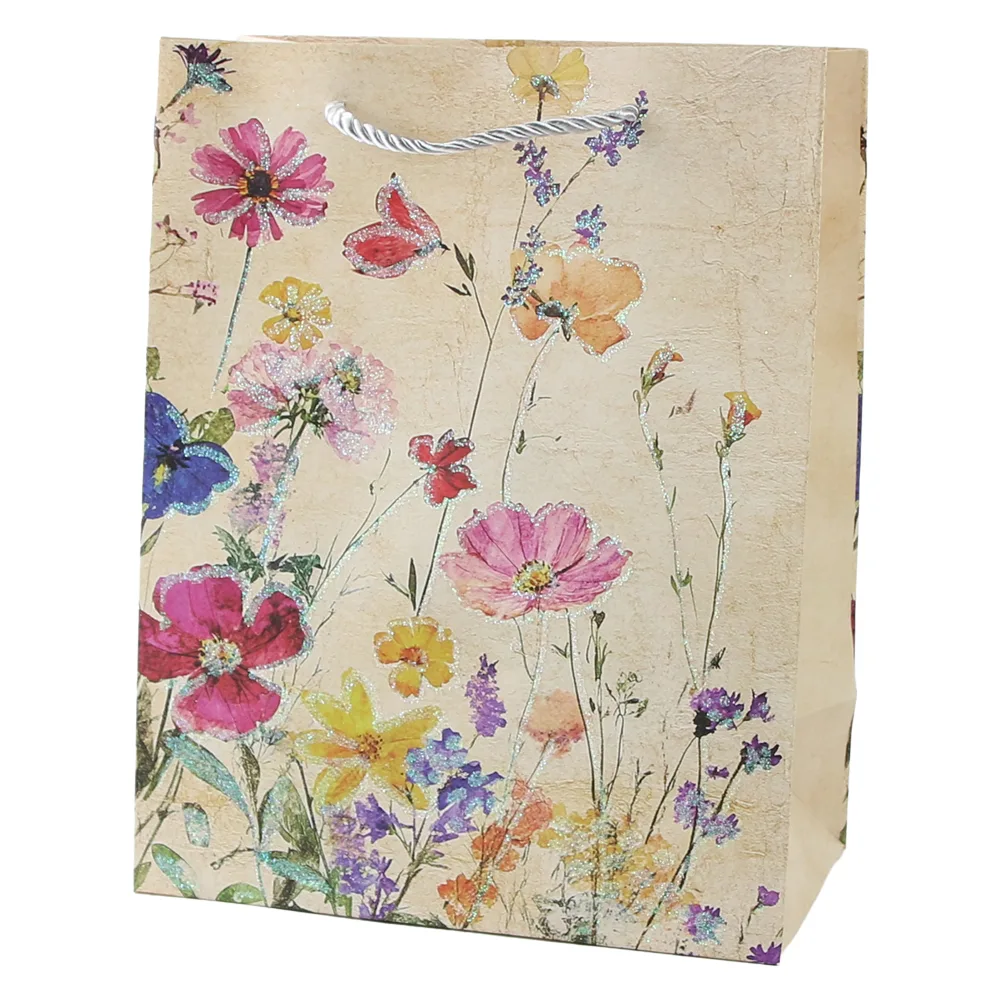 Punga cadou din hartie 18 x 23 cm cu flori de camp si sclipici Punga cadou din hartie 18 x 23 cm cu flori de camp si sclipici