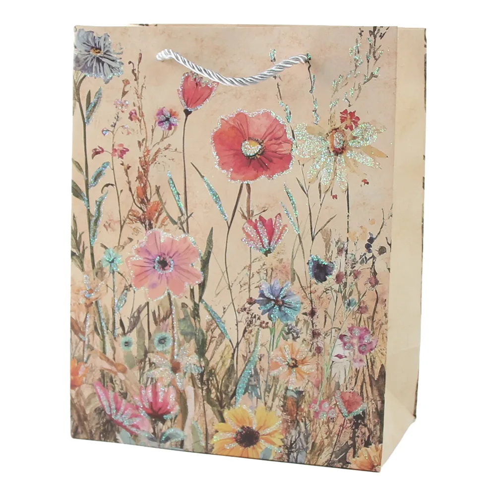 Punga cadou din hartie 18 x 23 cm cu flori de camp si sclipici Punga cadou din hartie 18 x 23 cm cu flori de camp si sclipici