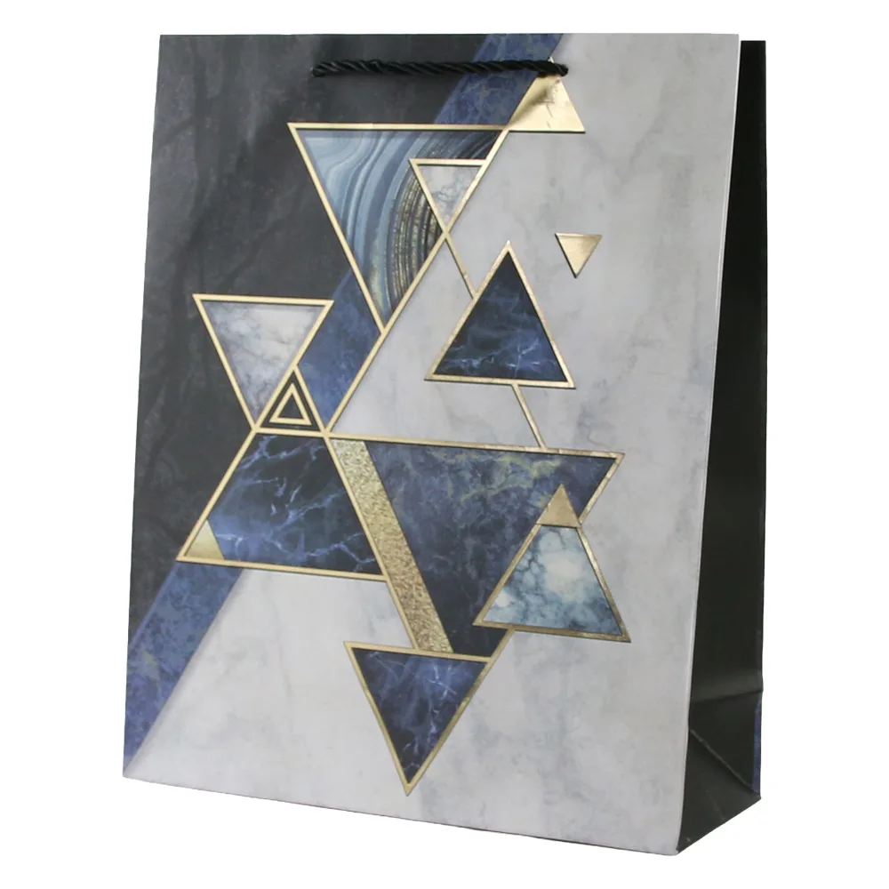 Punga cadou din hartie 26 x 32 cm cu triunghiuri aurii