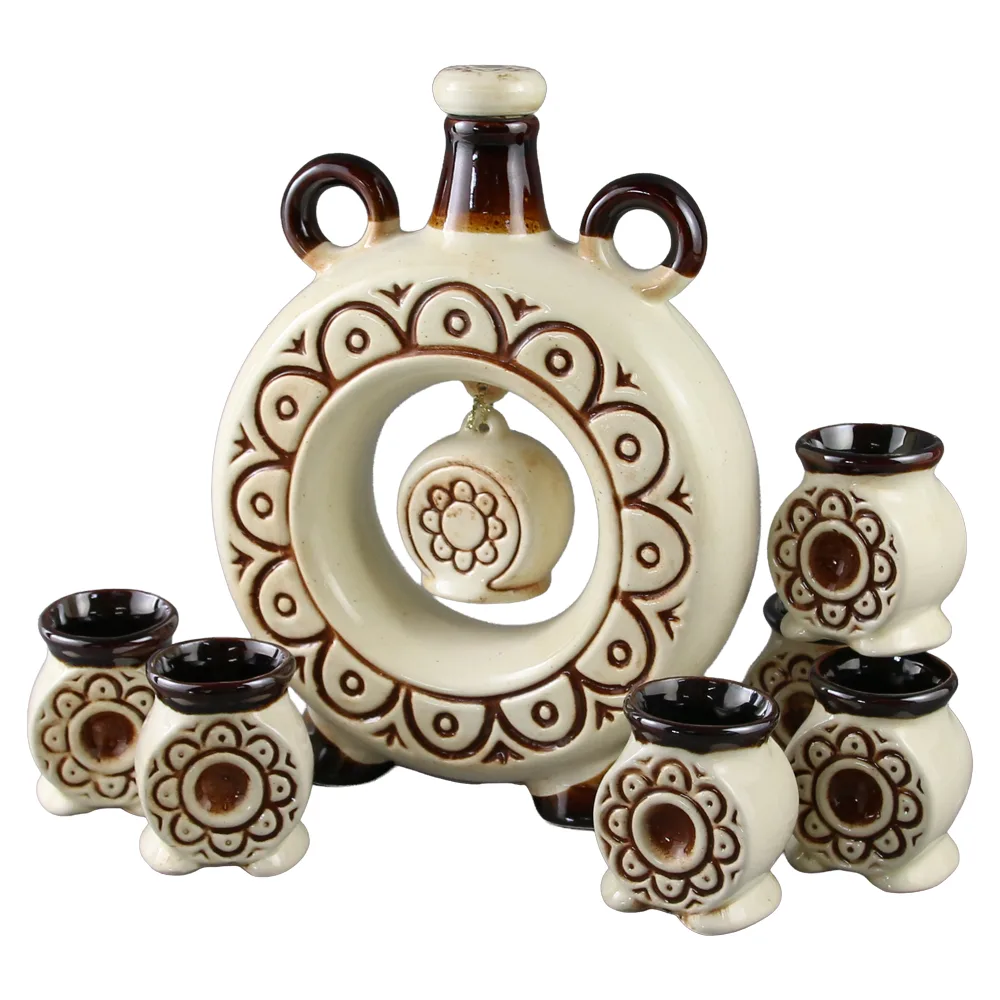 Set carafa din ceramica cu 6 pahare Clopot Set carafa din ceramica cu 6 pahare Clopot