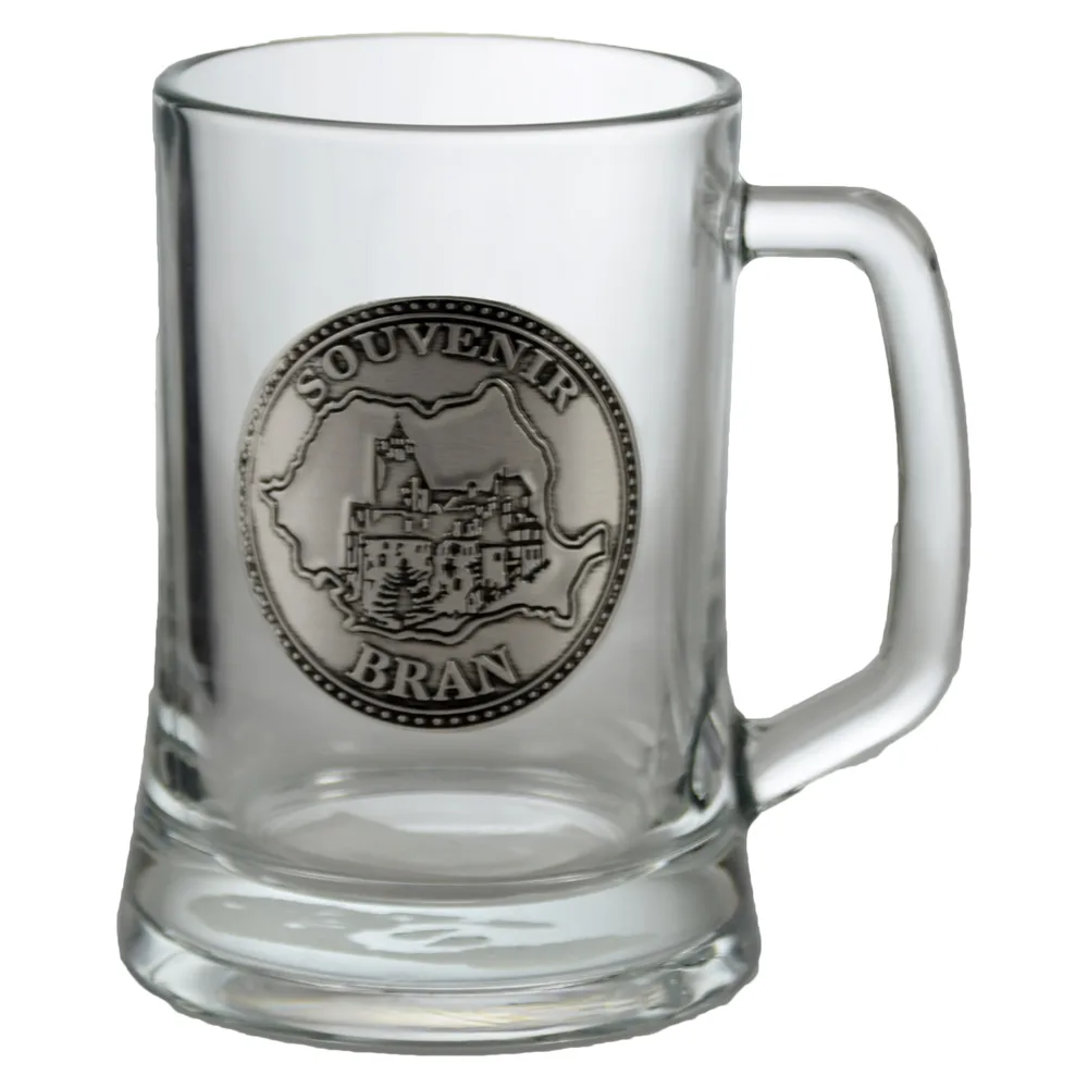 Halba pub din sticla cu decor embosat Souvenir Bran Halba pub din sticla cu decor embosat Souvenir Bran