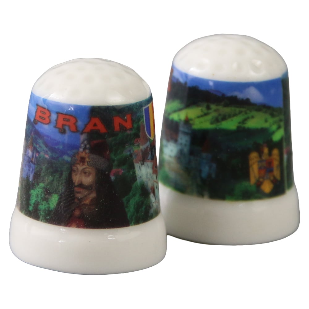 Ornament degetar din ceramica "Romania / Bran" 3 cm - se vinde 12 buc./cut. Ornament degetar din ceramica "Romania / Bran" 3 cm - se vinde 12 buc./cut.
