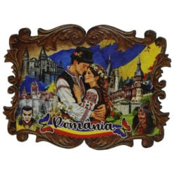 Magnet de frigider din placaj Romania 8 x 6 cm cuplu si orase