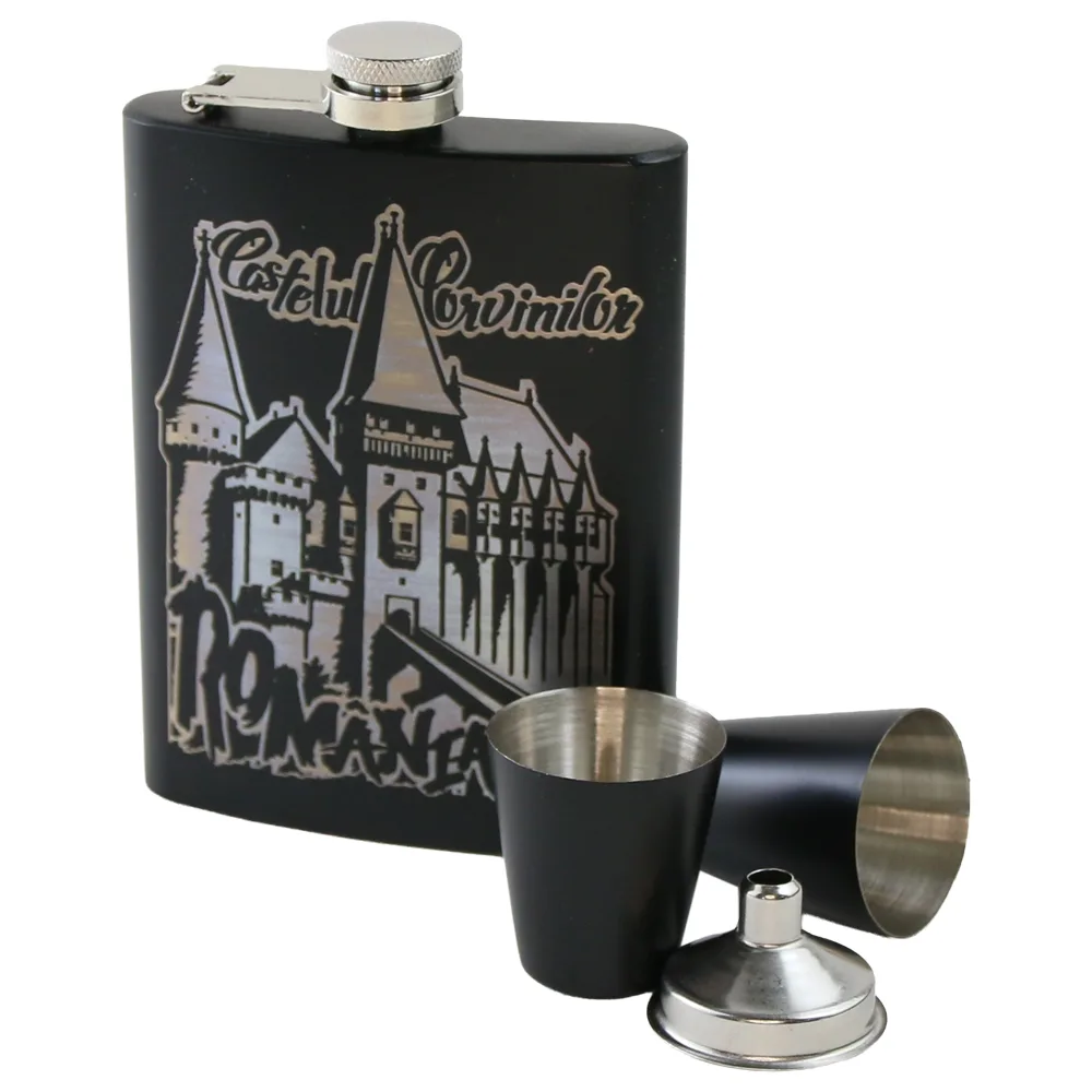 Set cadou Castelul Corvinilor cu plosca gravata 220 ml