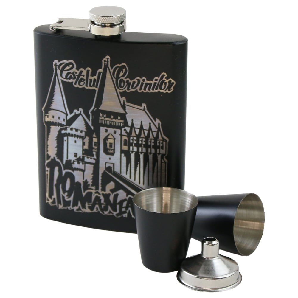 Set cadou Romania plosca gravata 220 ml cu palnie si 2 pahare Castelul Corvinilor Set cadou Romania plosca gravata 220 ml cu palnie si 2 pahare Castelul Corvinilor