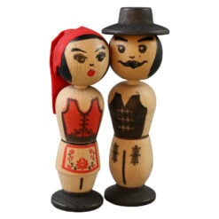 Set 2 figurine magnetice retro "Pupaciosii" in port secuiesc 12 cm