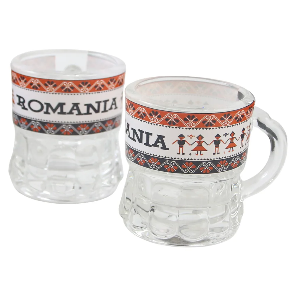 Pahar snaps din sticla cu maner "Romania" 4 x 5 cm dansatori populari Pahar snaps din sticla cu maner "Romania" 4 x 5 cm dansatori populari