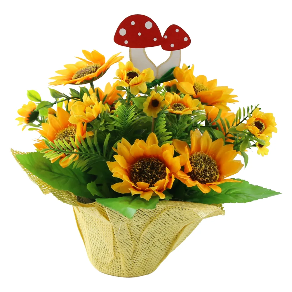 Aranjament floral cu floarea soarelui in ghiveci din plastic 28 cm Aranjament floral cu floarea soarelui in ghiveci din plastic 28 cm