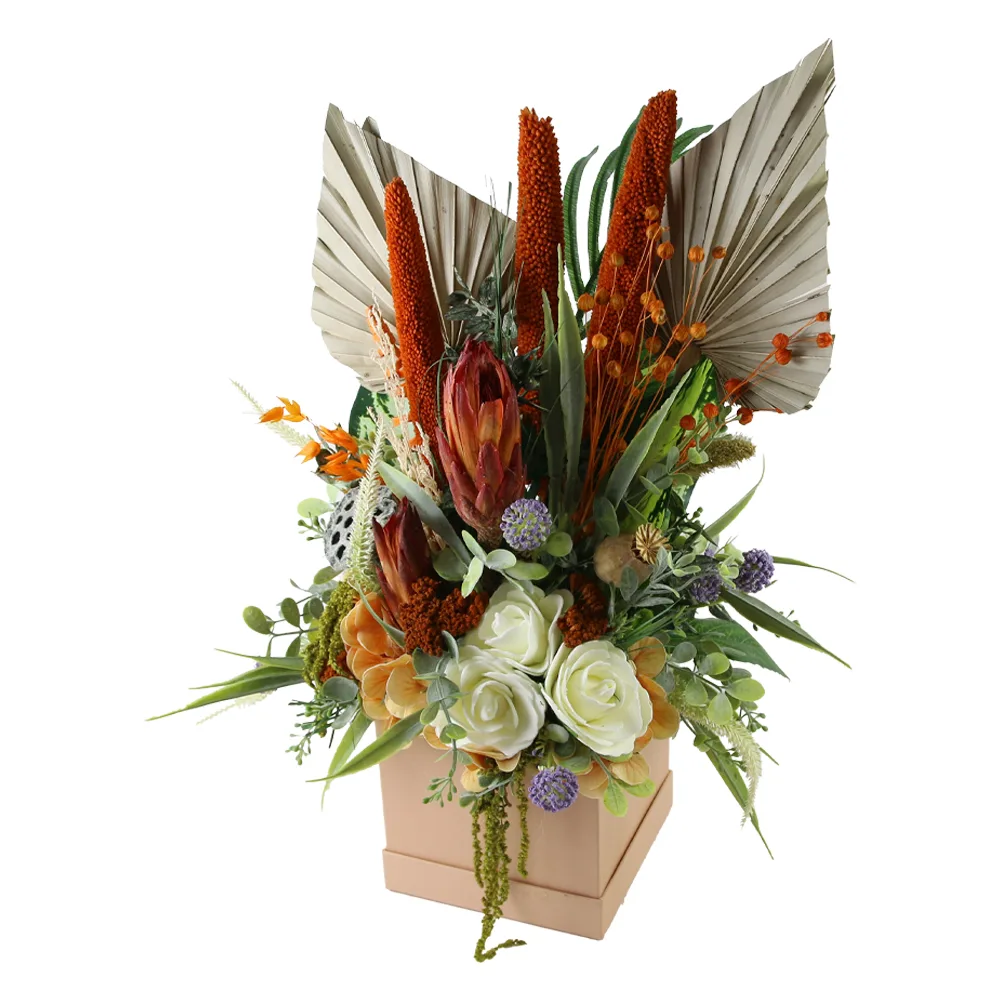 Aranjament floral cu plante uscate si artificiale in cutie 32 x 48 cm