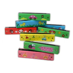 Muzicuta din lemn si plastic 13 x 2.5 cm
