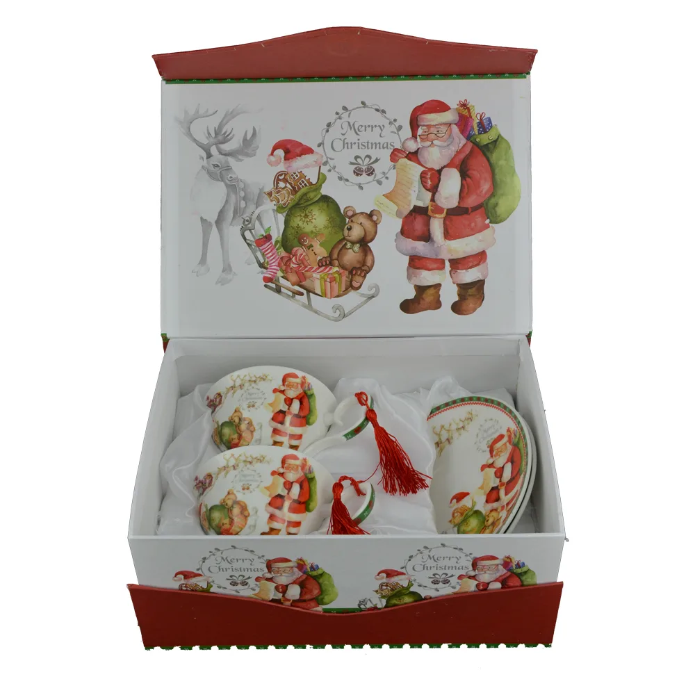 Set cana de craciun cu farfurii realizata din ceramica in cutie cadou - Design Mos Craciun Set cana de craciun cu farfurii realizata din ceramica in cutie cadou - Design Mos Craciun